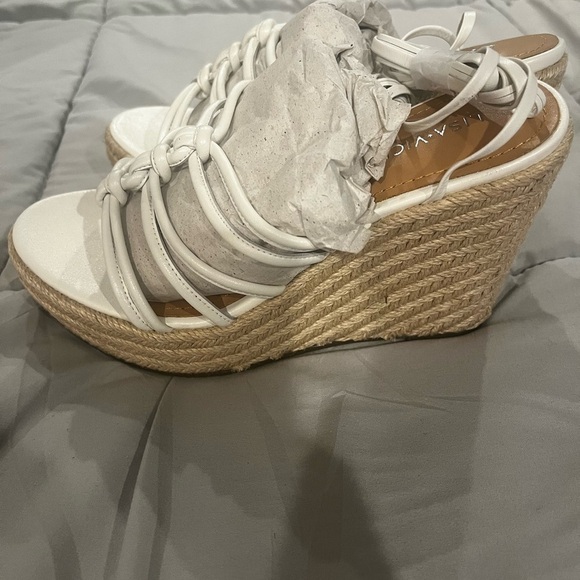Women’s Size 7 White Strappy Espadrille Sandals​​​ - Picture 3 of 6